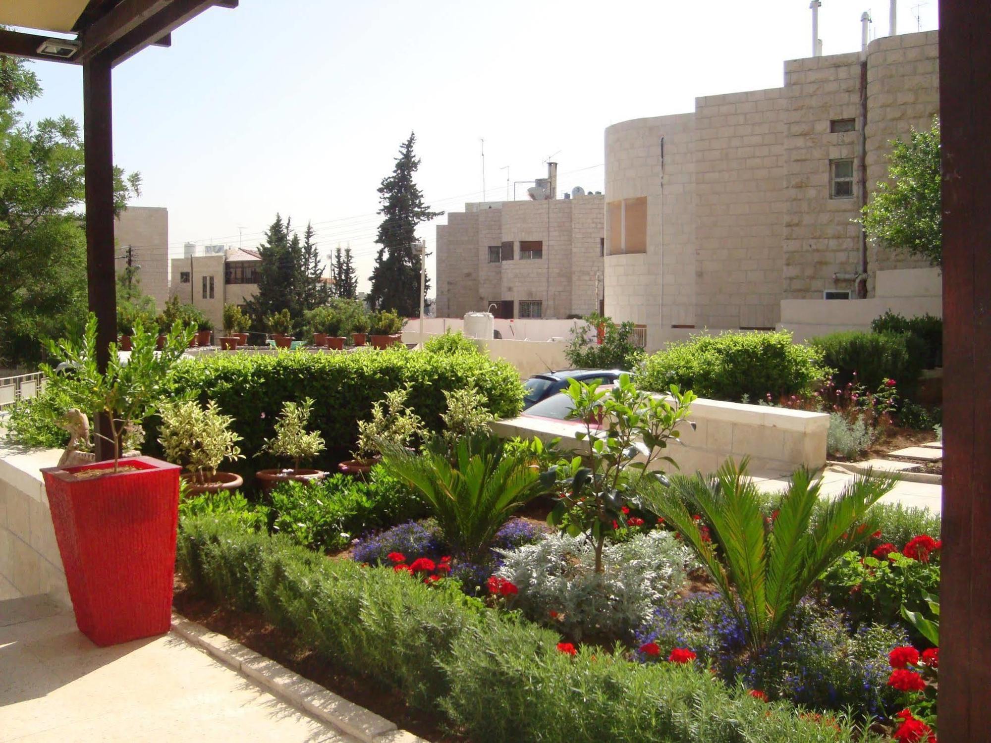 Villa Dia - Guest House Amman Eksteriør billede